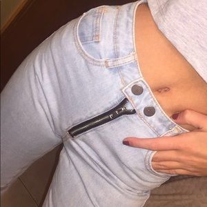 Missguided mom jeans, US size 2.